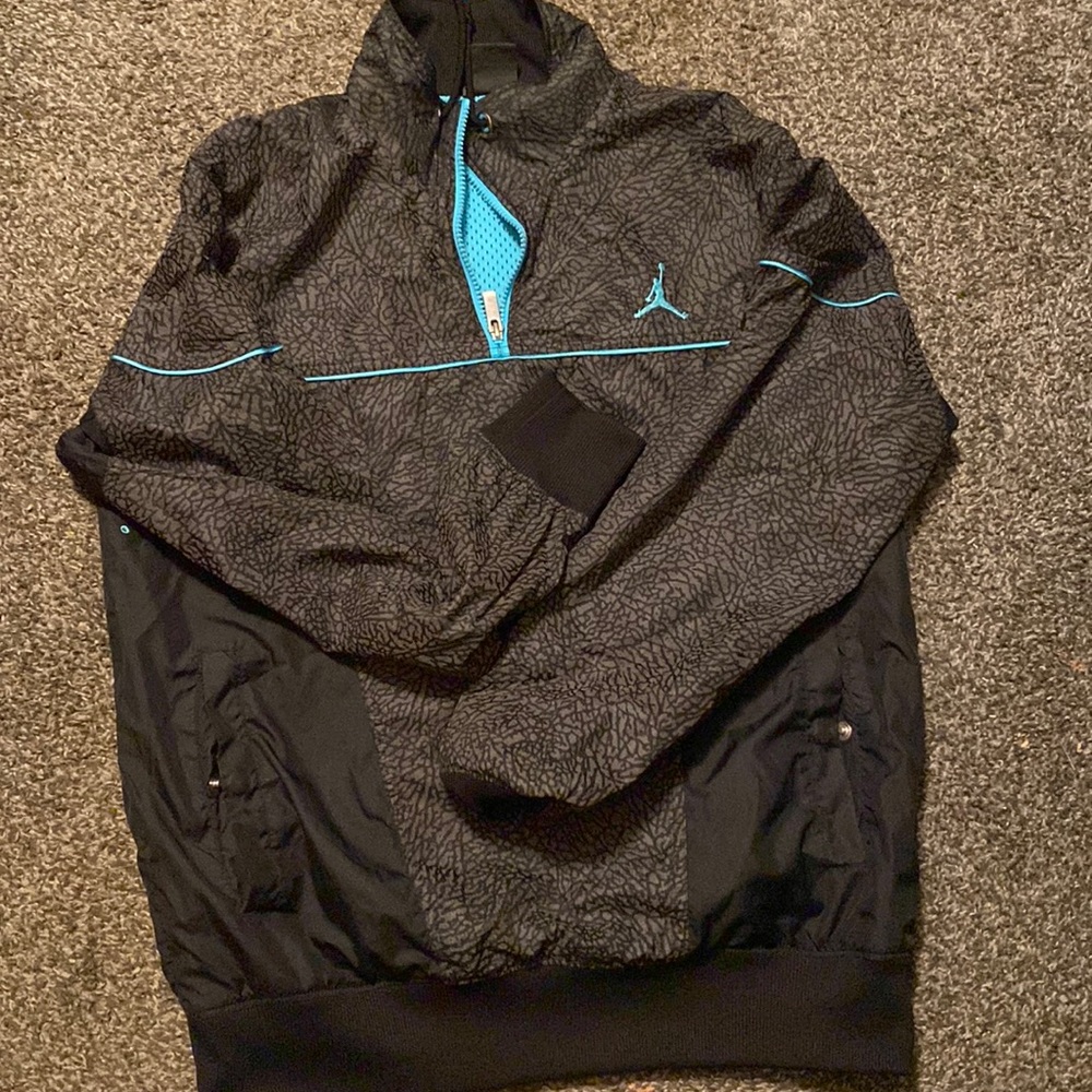 Jordan windbreaker